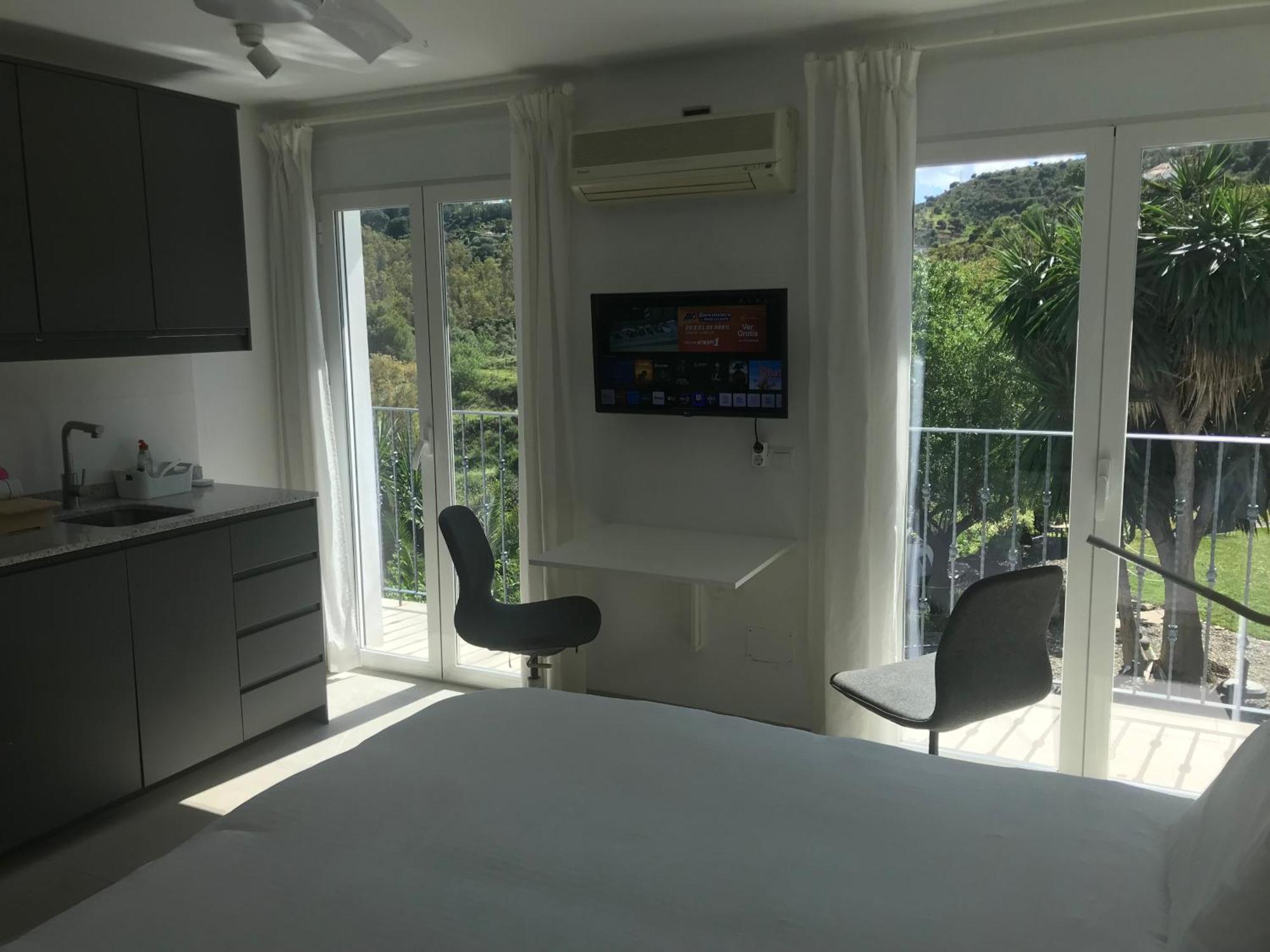 Penthouse Apartment, Cortijo Fruitful Hills 말라가 외부 사진